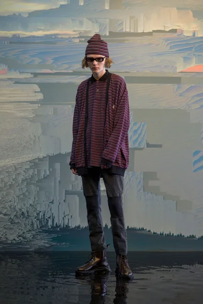 Look 32